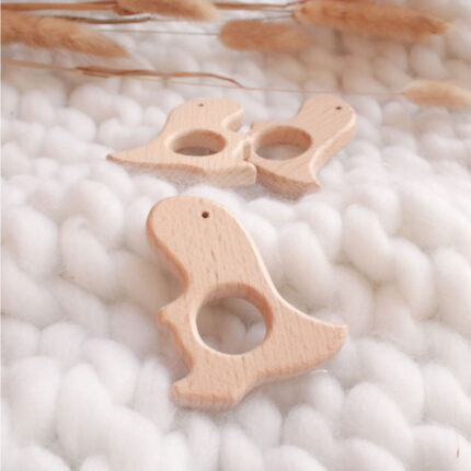 hryzátko, darček pre bábätko, darček pre novorodenca, darček pri narodení, drevené hryzátko,