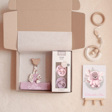 telegram, telegram ob rojstvu, telegram v porodnišnico, darilo ob rojstvu, darilo za novorojenčka, paket ob rojstvu, paket v porodnišnico, personalizirano darilo, personaliziran bodi, grafika, grafika z rojstnimi podatki, čestitka, čestitka ob rojstvu