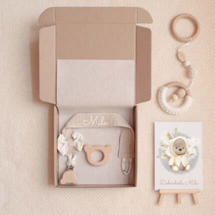 telegram, telegram ob rojstvu, telegram v porodnišnico, darilo ob rojstvu, darilo za novorojenčka, paket ob rojstvu, paket v porodnišnico, personalizirano darilo, personaliziran bodi, grafika, grafika z rojstnimi podatki, čestitka, čestitka ob rojstvu